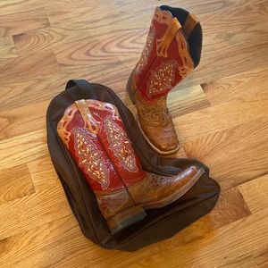 Lucchese Womens cowgirl boots size 7B